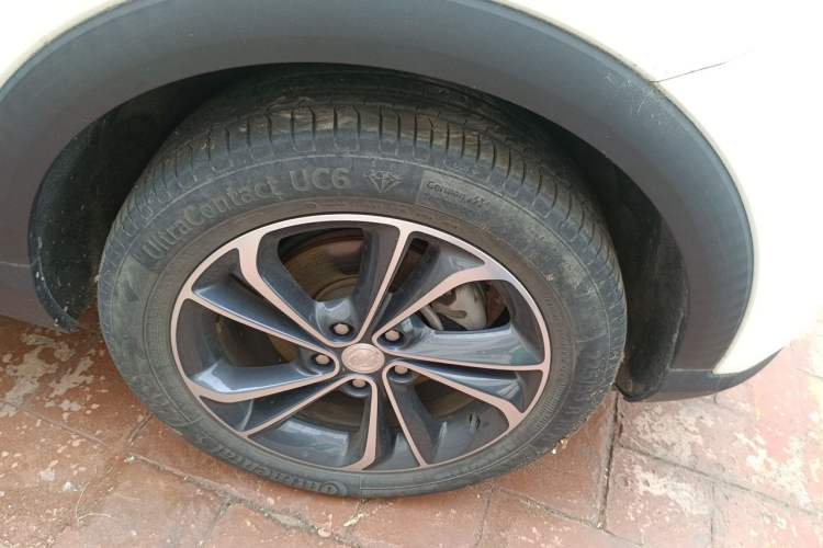 Used Buick Encore GX 2020 20T CVT Two-Wheel Drive Luxury Version Right Front Wheel Hub