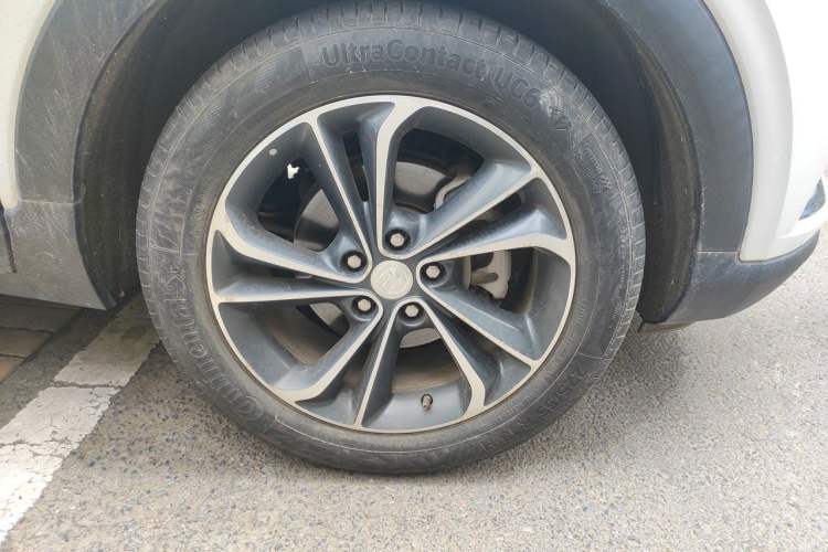 Used Buick Encore GX 2020 20T CVT Two-Wheel Drive Luxury Version Right Front Wheel Hub