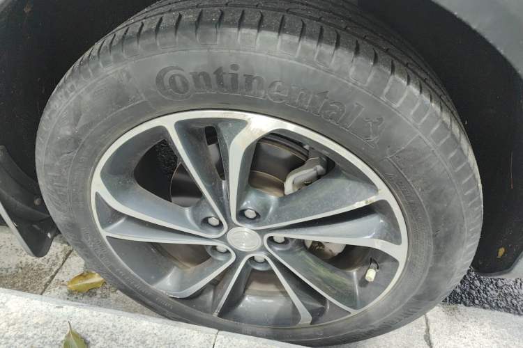 Used Buick Encore GX 2020 20T CVT Two-Wheel Drive Luxury Version Right Front Wheel Hub