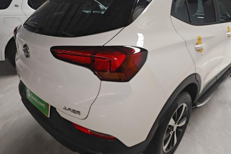 Used Buick Encore GX 2020 20T CVT Two-Wheel Drive Comfort Version Right Rear Taillight