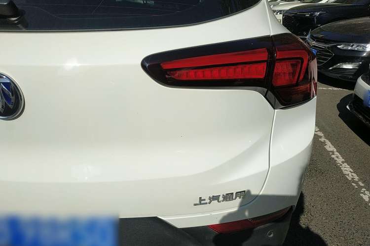 Used Buick Encore GX 2020 20T CVT Two-Wheel Drive Luxury Version Right Rear Taillight