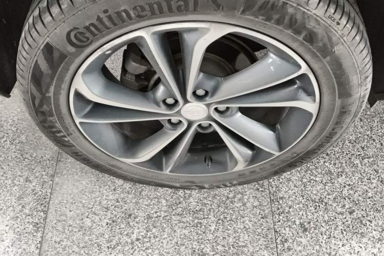 Used Buick Encore GX 2020 20T CVT Two-Wheel Drive Luxury Version Right Rear Wheel Hub