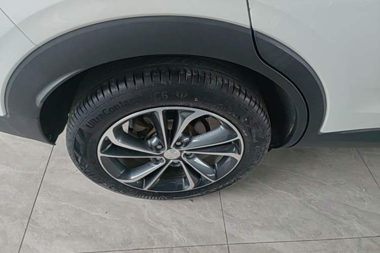 Used Buick Encore GX 2020 20T CVT Two-Wheel Drive Luxury Version Right Rear Wheel Hub