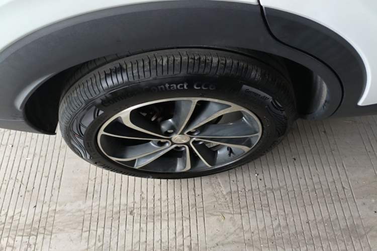 Used Buick Encore GX 2020 20T CVT Two-Wheel Drive Luxury Version Right Rear Wheel Hub