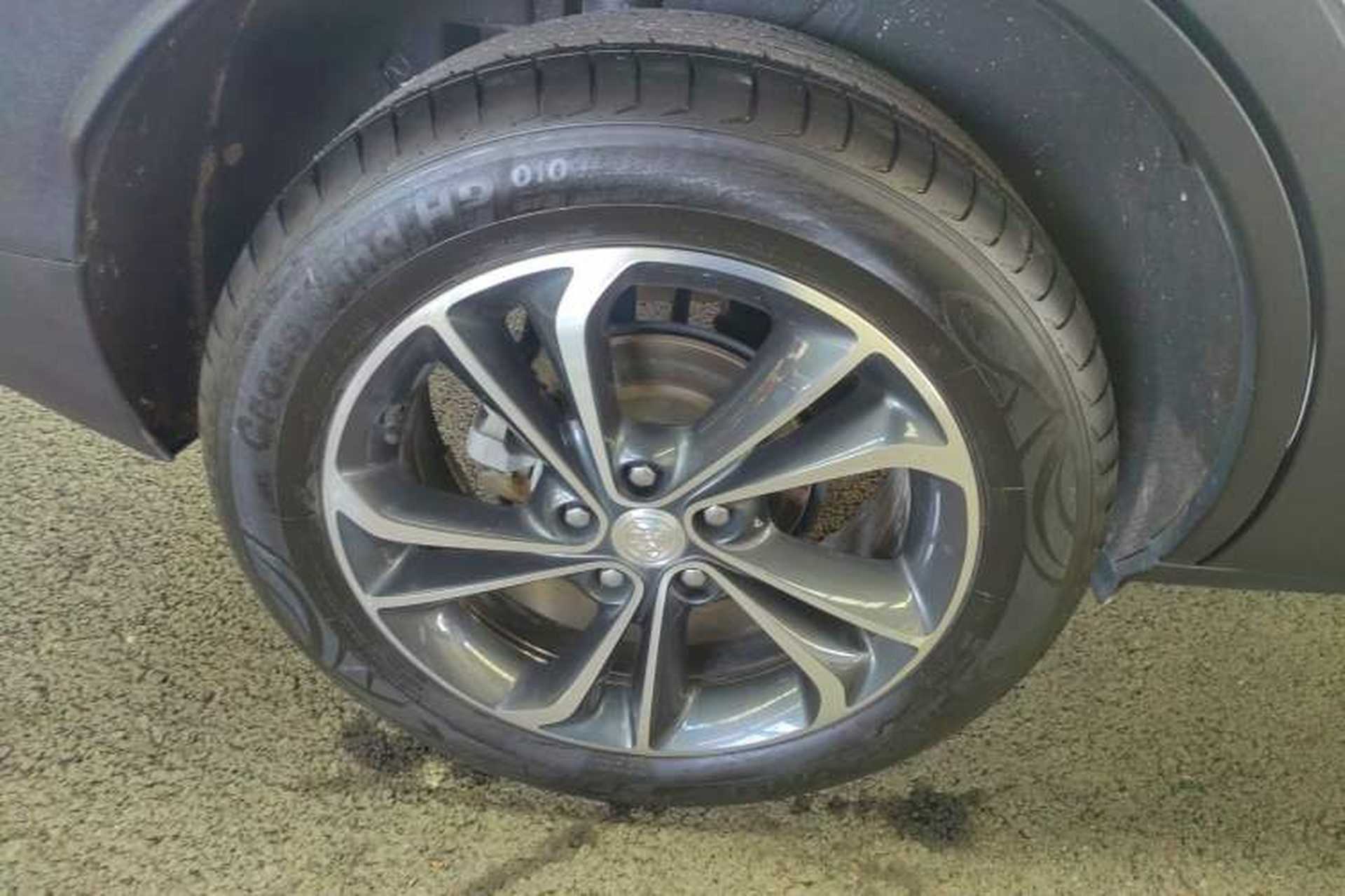 Used Buick Encore GX 2020 20T Automatic All-Wheel-Drive Flagship Model Right Rear Wheel Hub