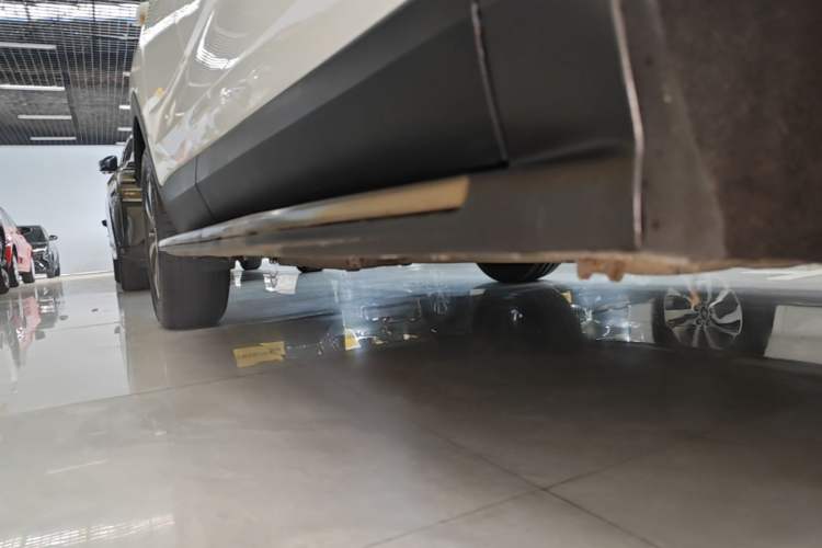 Used Buick Encore GX 2020 20T CVT Two-Wheel Drive Comfort Version Right Side Sill
