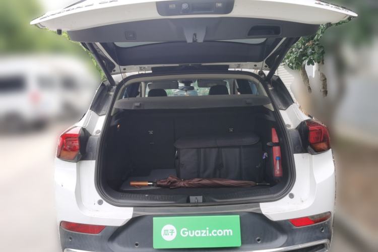 Used Buick Encore GX 2020 20T CVT Two-Wheel Drive Luxury Version Trunk