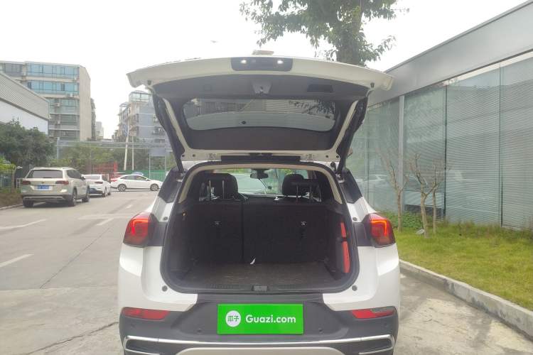 Used Buick Encore GX 2020 20T CVT Two-Wheel Drive Luxury Version Trunk