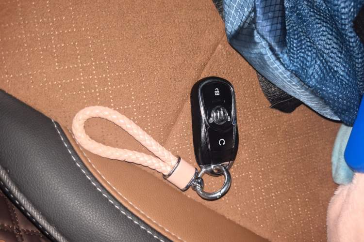 Used Buick Encore GX 2020 20T CVT Two-Wheel Drive Luxury Version Vehicle Key