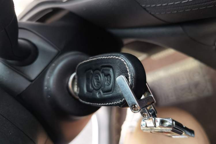 Used Buick Encore GX 2020 20T CVT Two-Wheel Drive Comfort Version Vehicle Key