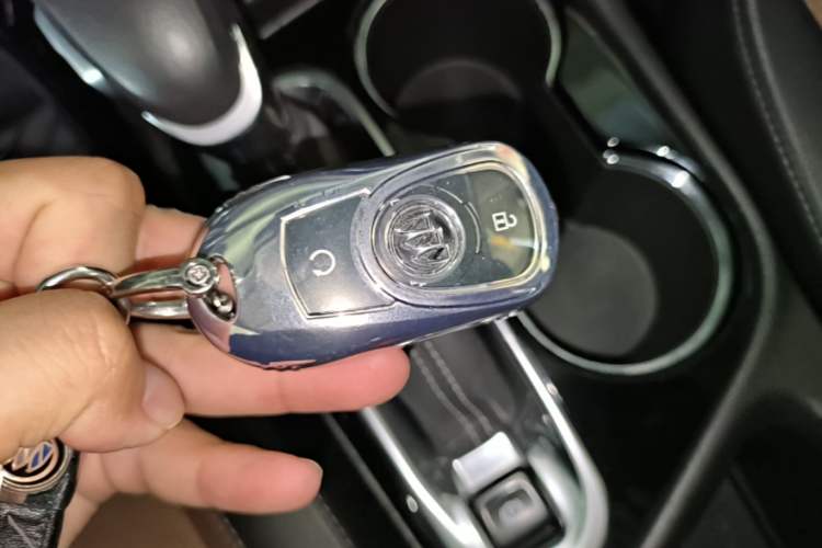 Used Buick Encore GX 2020 20T CVT Two-Wheel Drive Luxury Version Vehicle Key