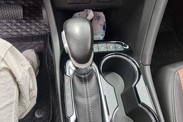 Used Buick Encore GX 2020 20T CVT Two-Wheel Drive Flagship Version Gear Lever
