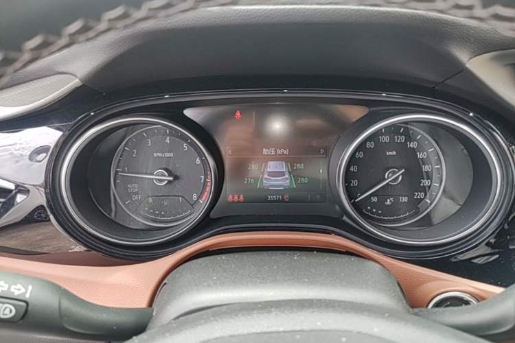 Used Buick Encore GX 2020 20T CVT Two-Wheel Drive Flagship Version Instrument Cluster