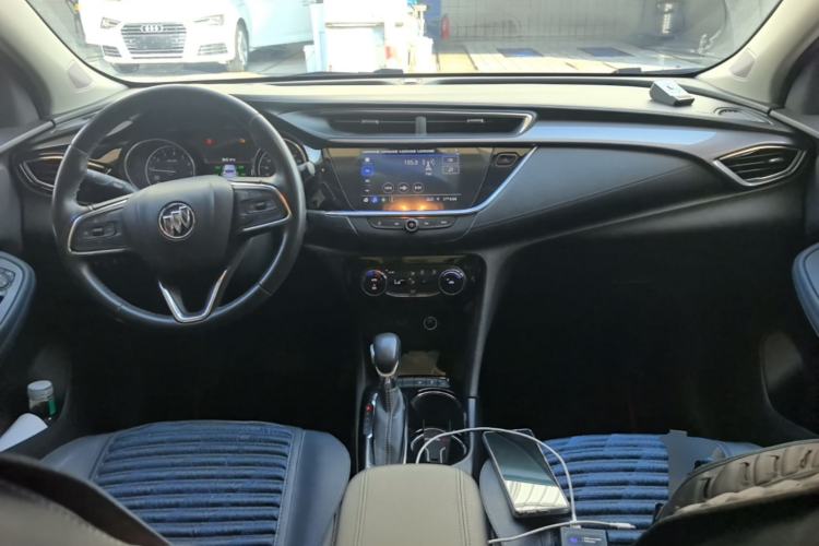 Used Buick Encore GX 2022 332T CVT Two-Wheel Drive Luxury Version Center Console