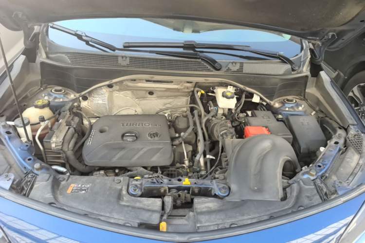 Used Buick Encore GX 2022 332T CVT Two-Wheel Drive Luxury Version Engine Bay