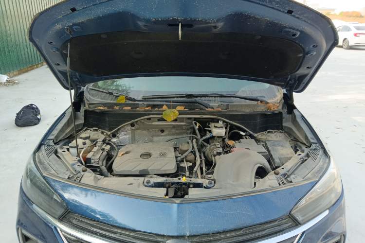 Used Buick Encore GX 2022 332T CVT Two-Wheel Drive Luxury Version Engine Bay