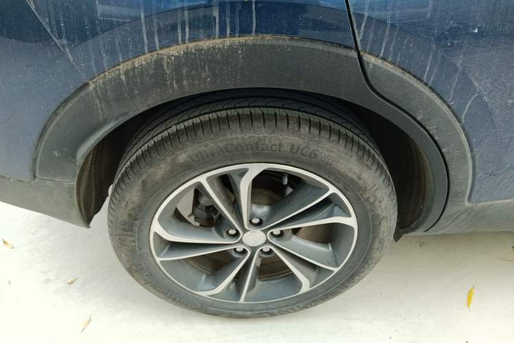 Used Buick Encore GX 2022 332T CVT Two-Wheel Drive Luxury Version Exterior 8