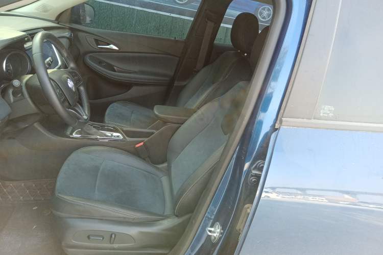 Used Buick Encore GX 2022 332T CVT Two-Wheel Drive Luxury Version Left Front Seat