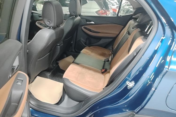 Used Buick Encore GX 2022 332T CVT Two-Wheel Drive Luxury Version Left Rear Seat