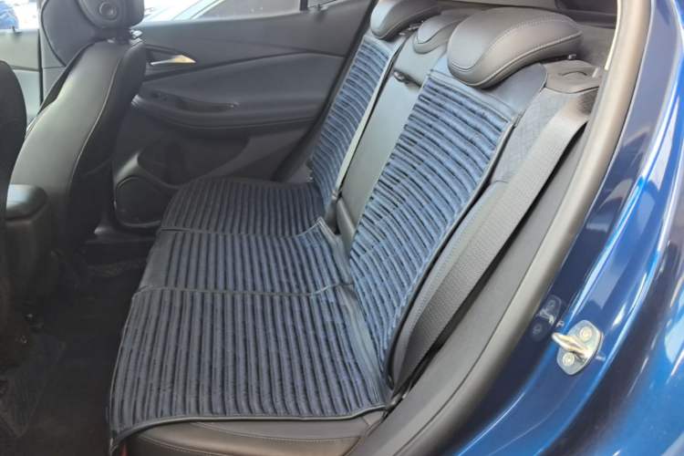 Used Buick Encore GX 2022 332T CVT Two-Wheel Drive Luxury Version Left Rear Seat