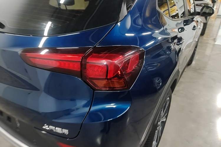 Used Buick Encore GX 2022 332T CVT Two-Wheel Drive Luxury Version Right Rear Taillight