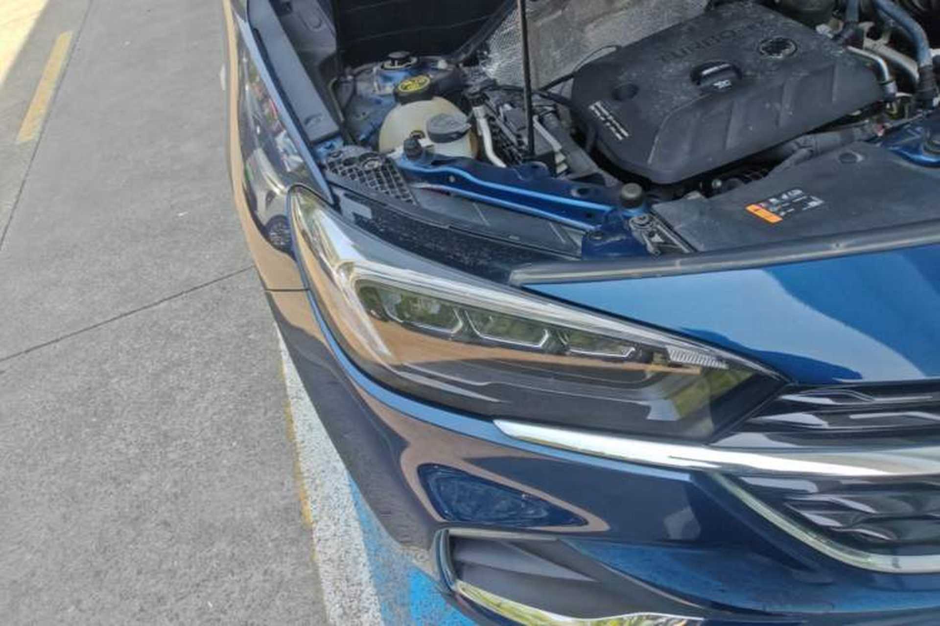 Used Buick Encore GX 2022 332T CVT Two-Wheel Drive Luxury Version Right Front Headlight