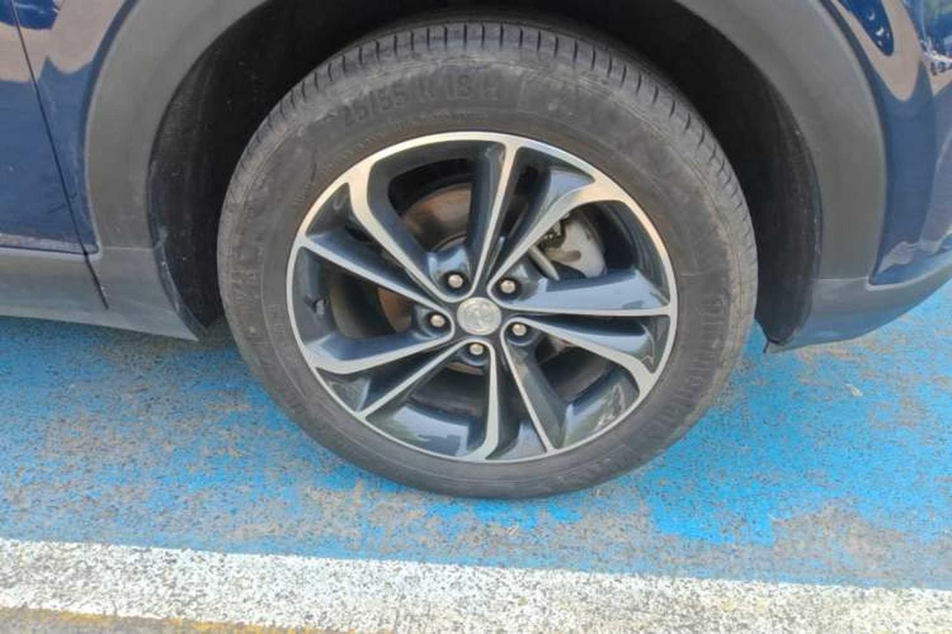 Used Buick Encore GX 2022 332T CVT Two-Wheel Drive Luxury Version Right Front Wheel Hub