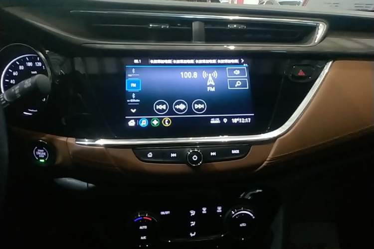 Used Buick Encore GX 2022 332T CVT Two-Wheel Drive Luxury Version Audio And AC Panel