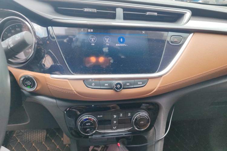 Used Buick Encore GX 2022 332T CVT Two-Wheel Drive Luxury Version Audio And AC Panel