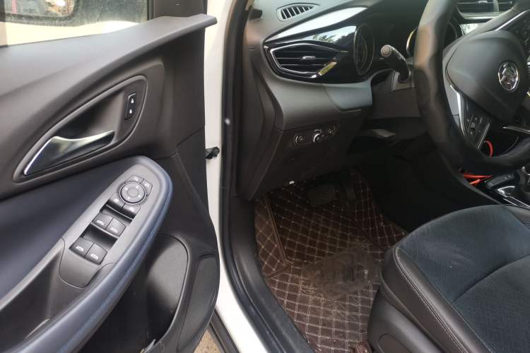 Used Buick Encore GX 2022 332T CVT Two-Wheel Drive Luxury Version Driver Seat