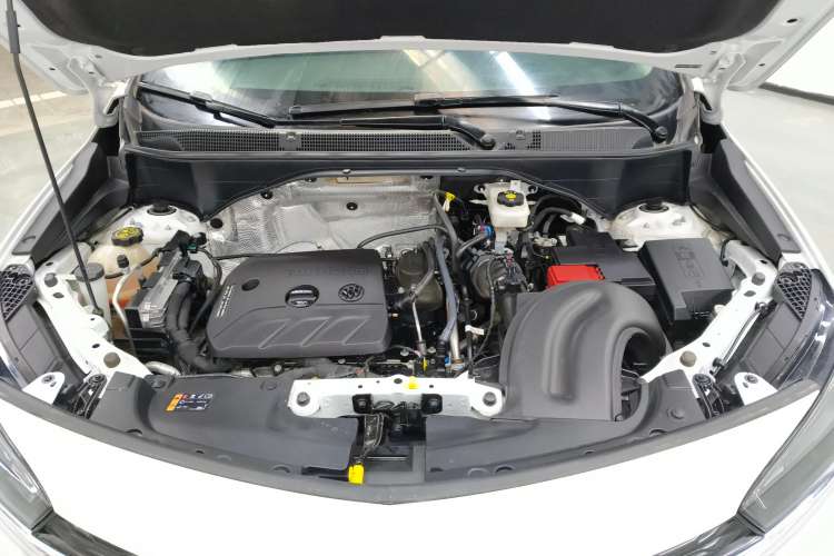 Used Buick Encore GX 2022 332T CVT Two-Wheel Drive Luxury Version Engine Bay