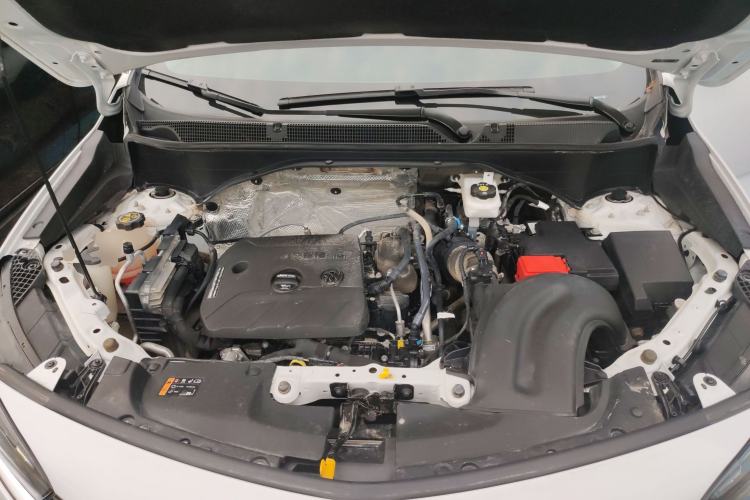 Used Buick Encore GX 2022 332T CVT Two-Wheel Drive Luxury Version Engine Bay