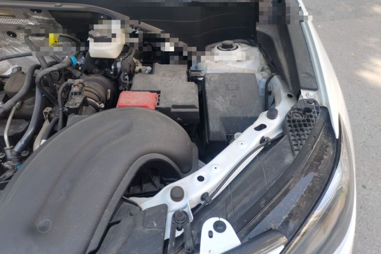 Used Buick Encore GX 2022 332T CVT Two-Wheel Drive Luxury Version Engine Bay Left