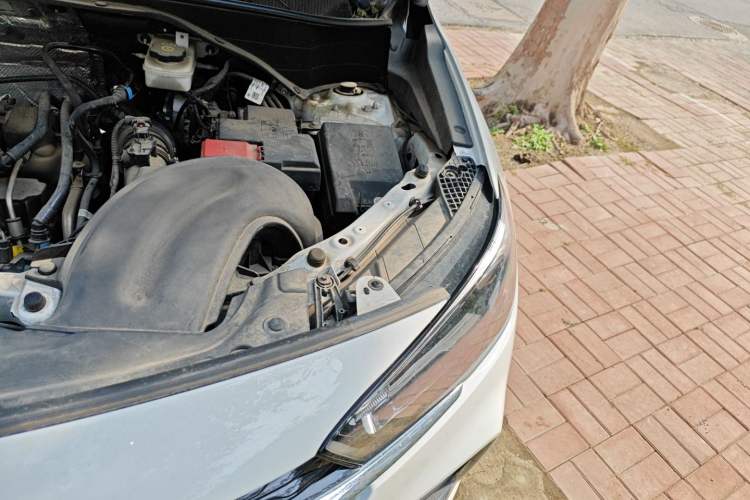 Used Buick Encore GX 2022 332T CVT Two-Wheel Drive Luxury Version Engine Bay Left