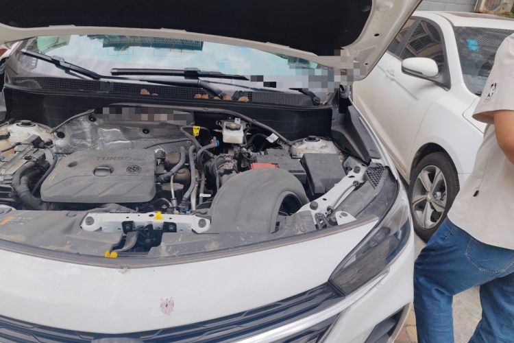 Used Buick Encore GX 2022 332T CVT Two-Wheel Drive Luxury Version Engine Bay Left