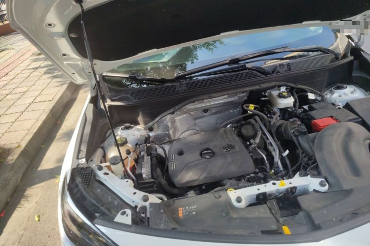 Used Buick Encore GX 2022 332T CVT Two-Wheel Drive Luxury Version Engine Bay Right