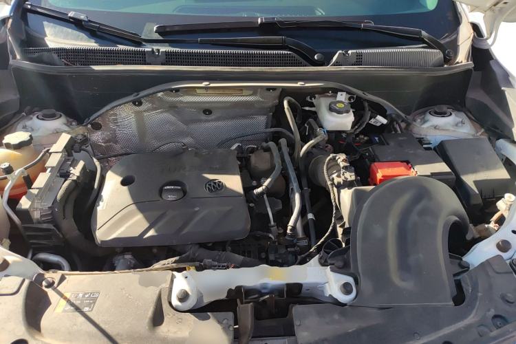 Used Buick Encore GX 2022 332T CVT Two-Wheel Drive Luxury Version Engine Bay