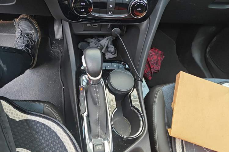 Used Buick Encore GX 2022 332T CVT Two-Wheel Drive Luxury Version Gear Lever