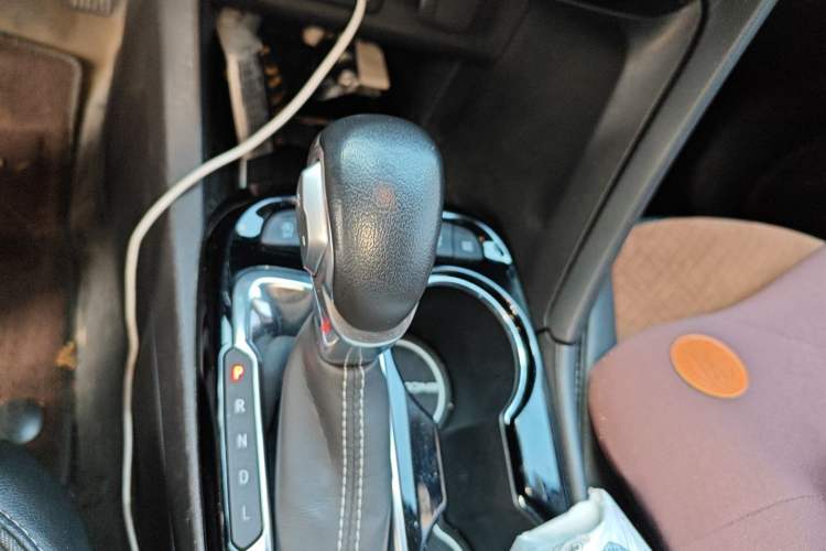 Used Buick Encore GX 2022 332T CVT Two-Wheel Drive Luxury Version Gear Lever