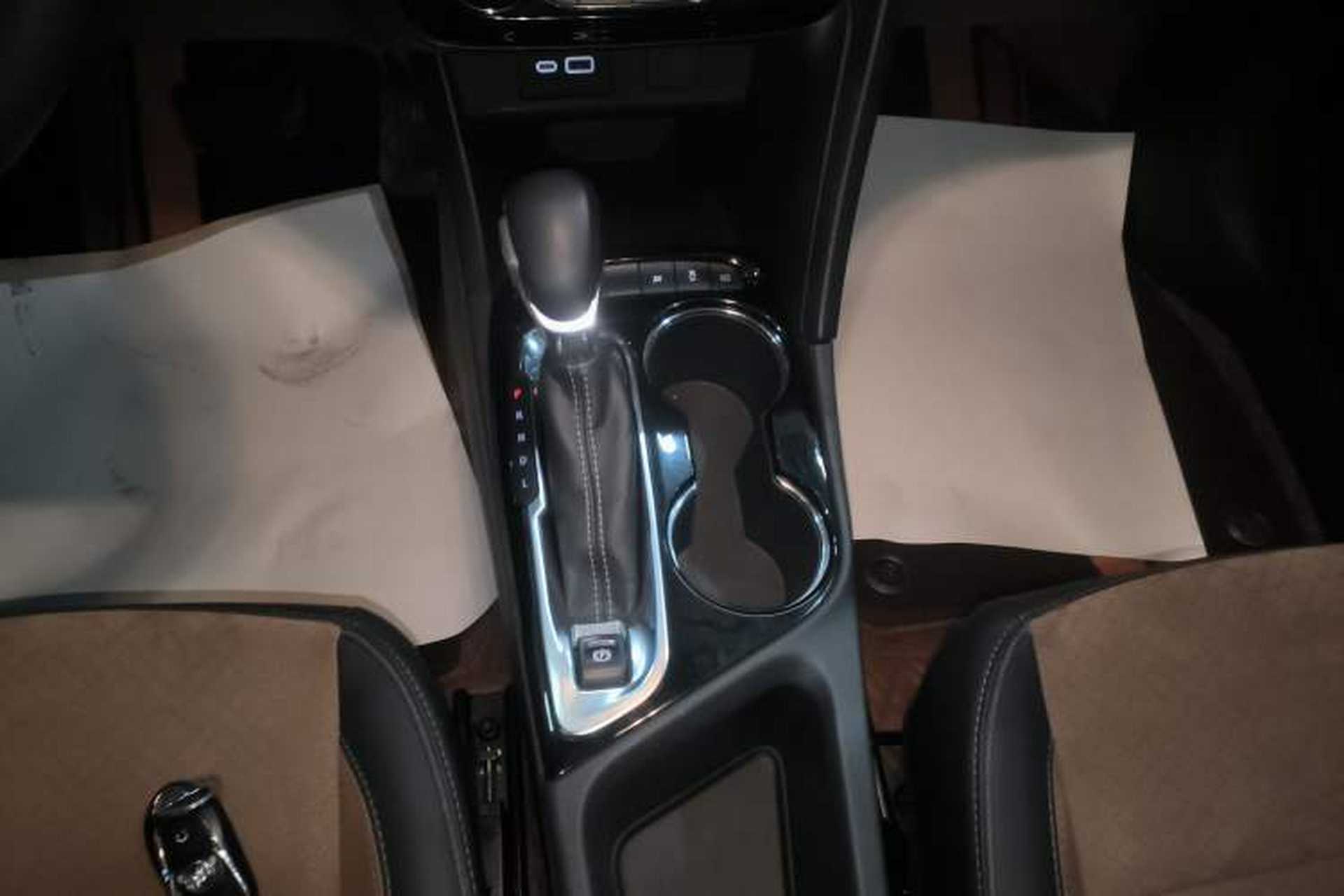 Used Buick Encore GX 2022 332T CVT Two-Wheel Drive Luxury Version Gear Lever