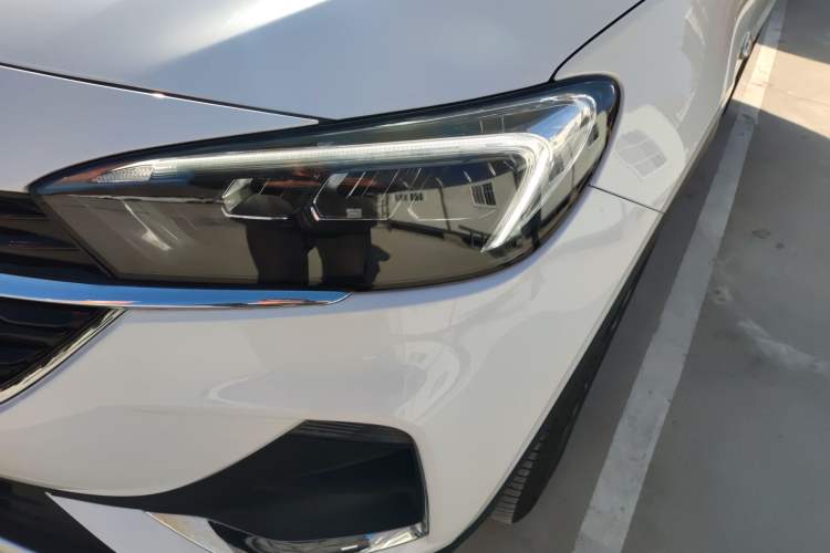 Used Buick Encore GX 2022 332T CVT Two-Wheel Drive Luxury Version Left Front Headlight