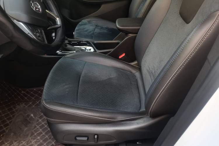 Used Buick Encore GX 2022 332T CVT Two-Wheel Drive Luxury Version Left Front Seat
