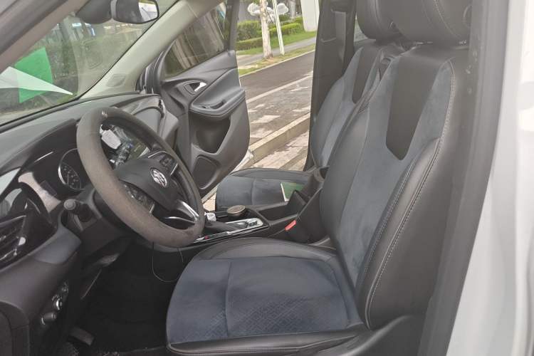Used Buick Encore GX 2022 332T CVT Two-Wheel Drive Luxury Version Left Front Seat