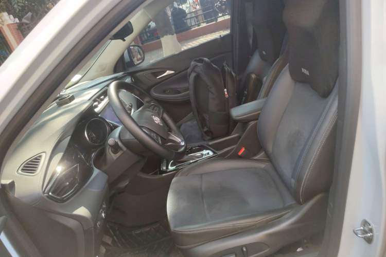 Used Buick Encore GX 2022 332T CVT Two-Wheel Drive Luxury Version Left Front Seat