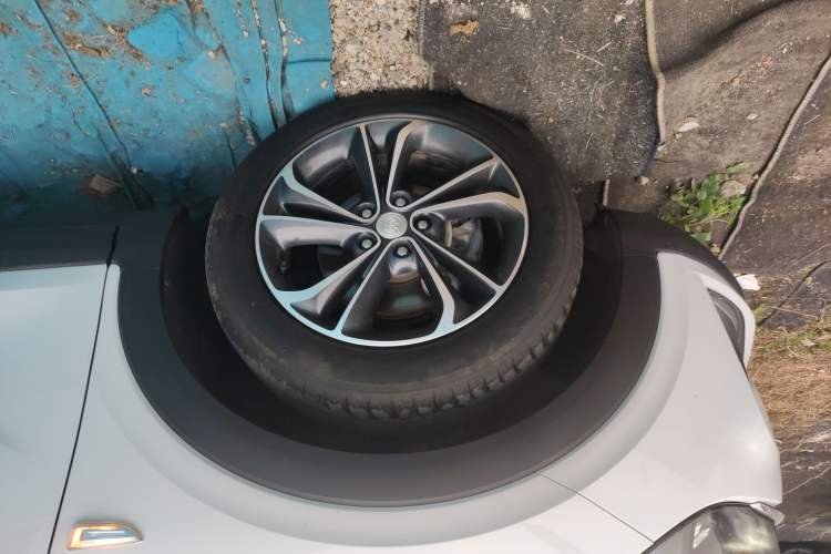 Used Buick Encore GX 2022 332T CVT Two-Wheel Drive Luxury Version Left Front Wheel Hub