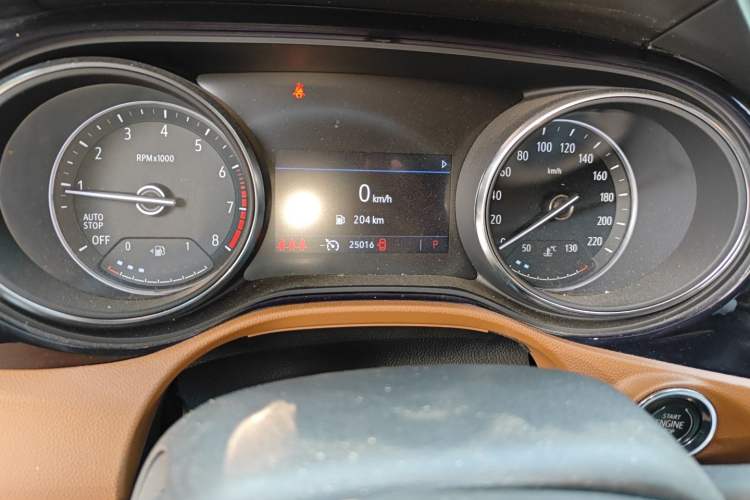 Used Buick Encore GX 2022 332T CVT Two-Wheel Drive Luxury Version Odometer Close Up