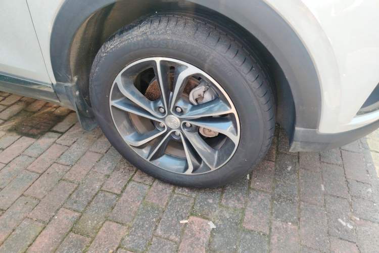 Used Buick Encore GX 2022 332T CVT Two-Wheel Drive Luxury Version Right Front Wheel Hub