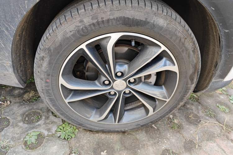Used Buick Encore GX 2022 332T CVT Two-Wheel Drive Luxury Version Right Front Wheel Hub