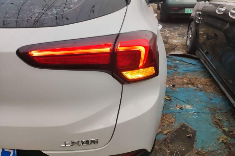 Used Buick Encore GX 2022 332T CVT Two-Wheel Drive Luxury Version Right Rear Taillight