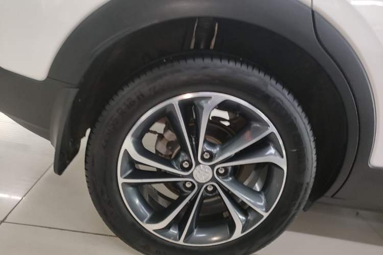 Used Buick Encore GX 2022 332T CVT Two-Wheel Drive Luxury Version Right Rear Wheel Hub